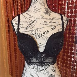 La Senza Elegant Black Lace Bralette